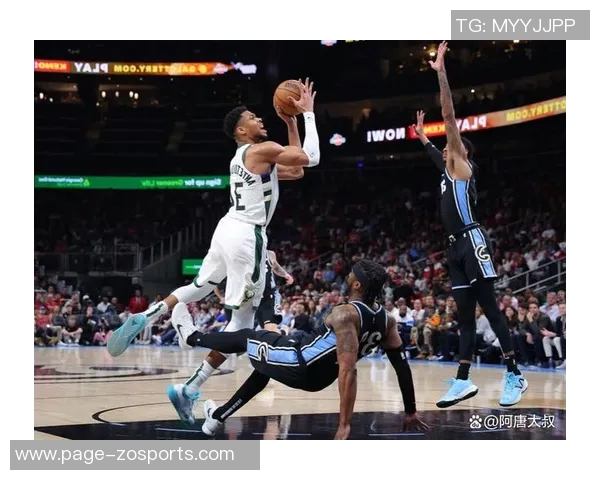 字母哥荣膺周最佳赛季前三战场均36分16板7助投篮命中率高达683